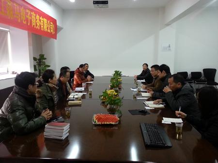 学院领导走进森马