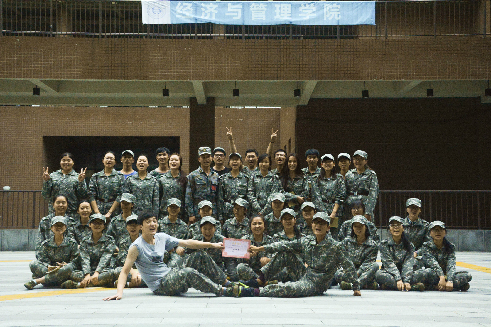 参赛队员合影留念2