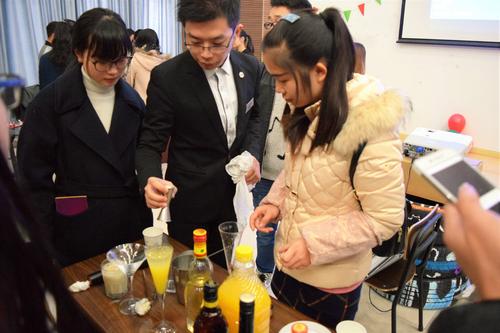 09观众学习龙舌兰日出