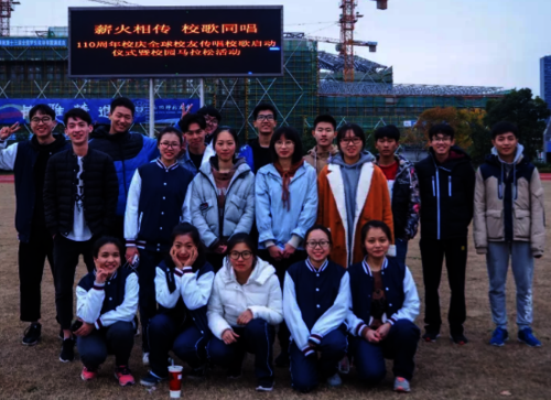 挑战寒冷、挑战极限，争得荣誉的伙伴